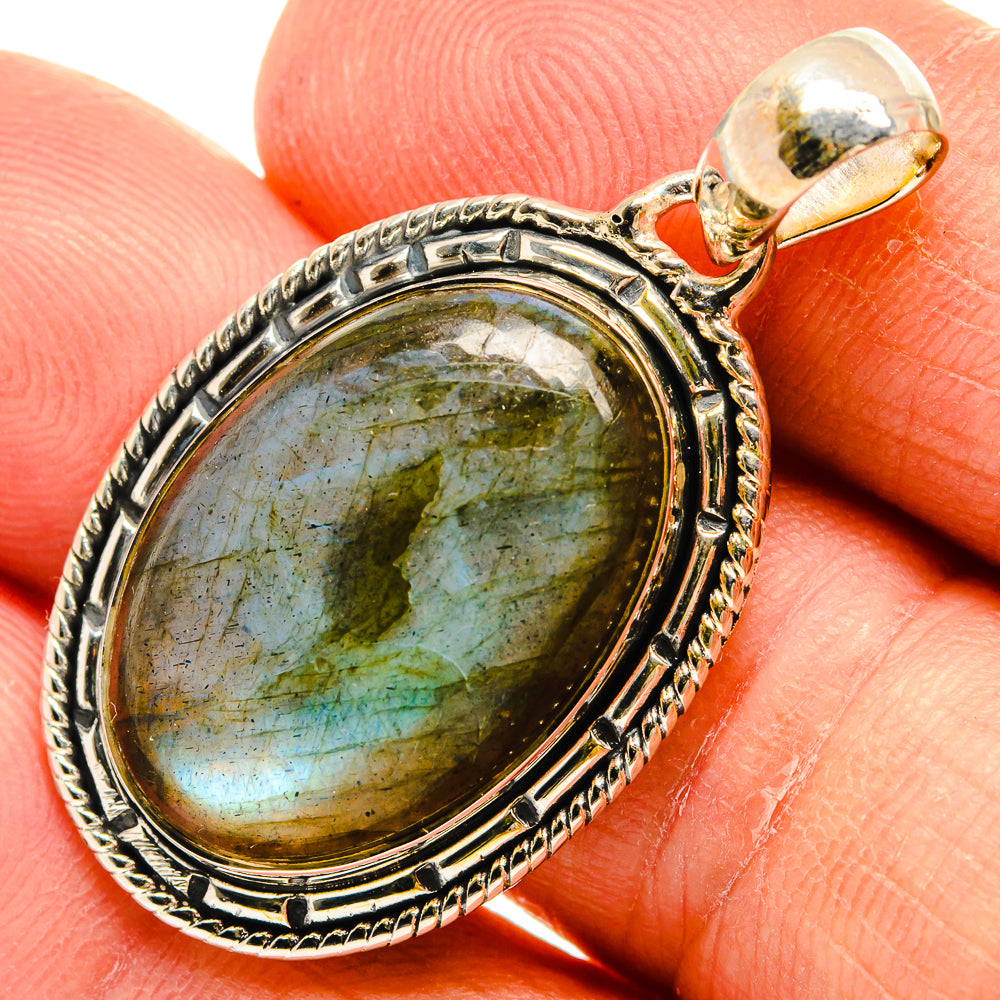 Labradorite Pendants handcrafted by Anasilvercos - PD25836