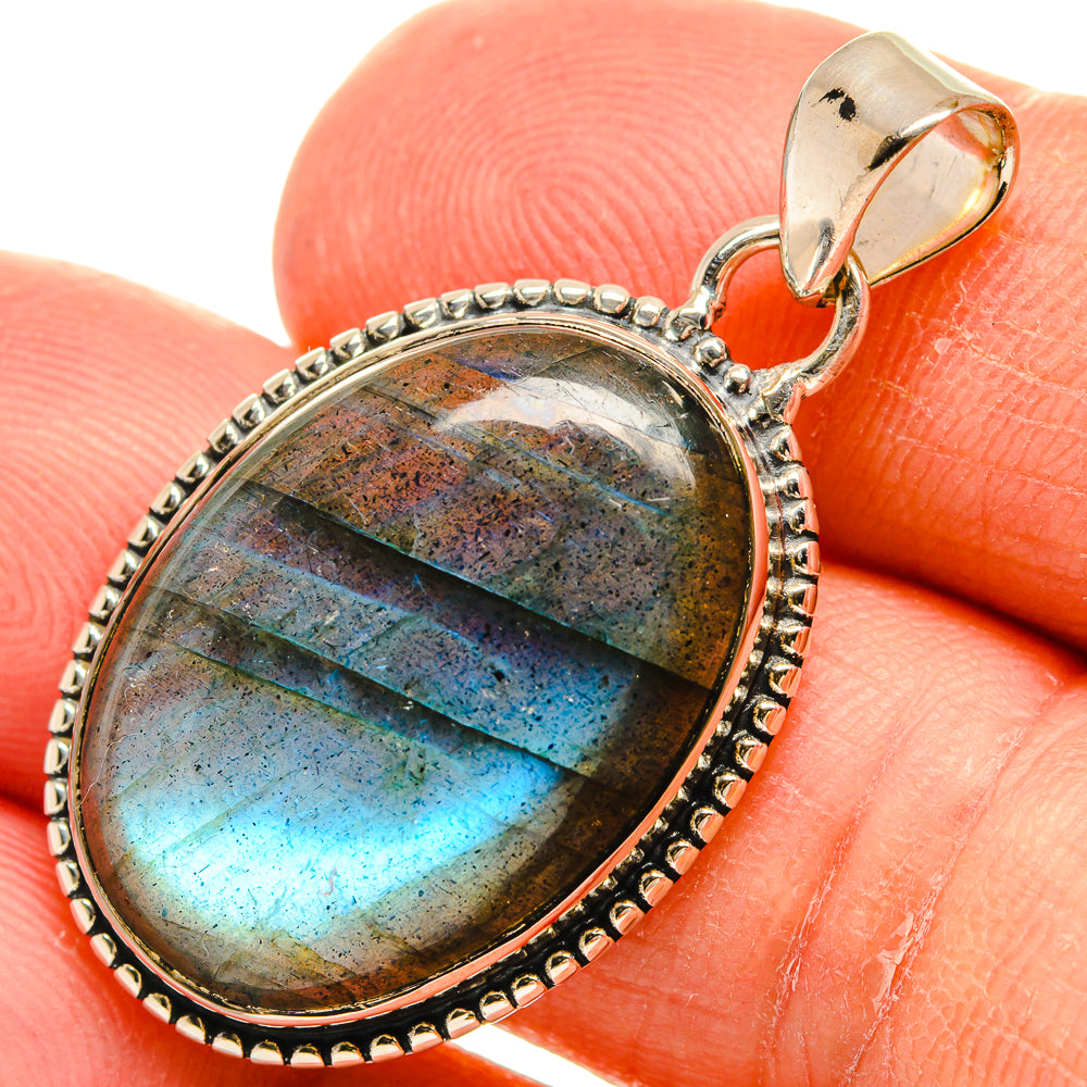 Labradorite Pendants handcrafted by Anasilvercos - PD25837