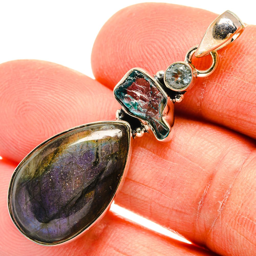 Labradorite Pendants handcrafted by Anasilvercos - PD25953