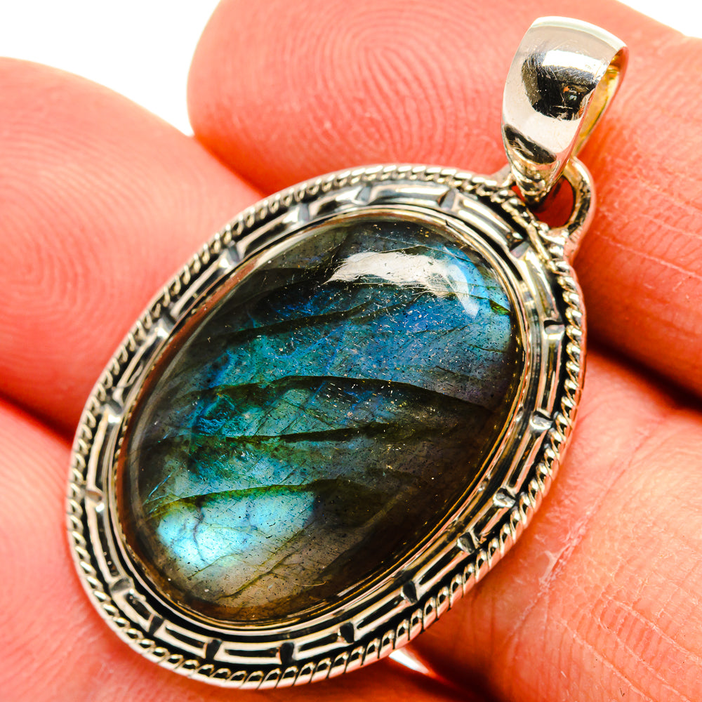 Labradorite Pendants handcrafted by Anasilvercos - PD25965