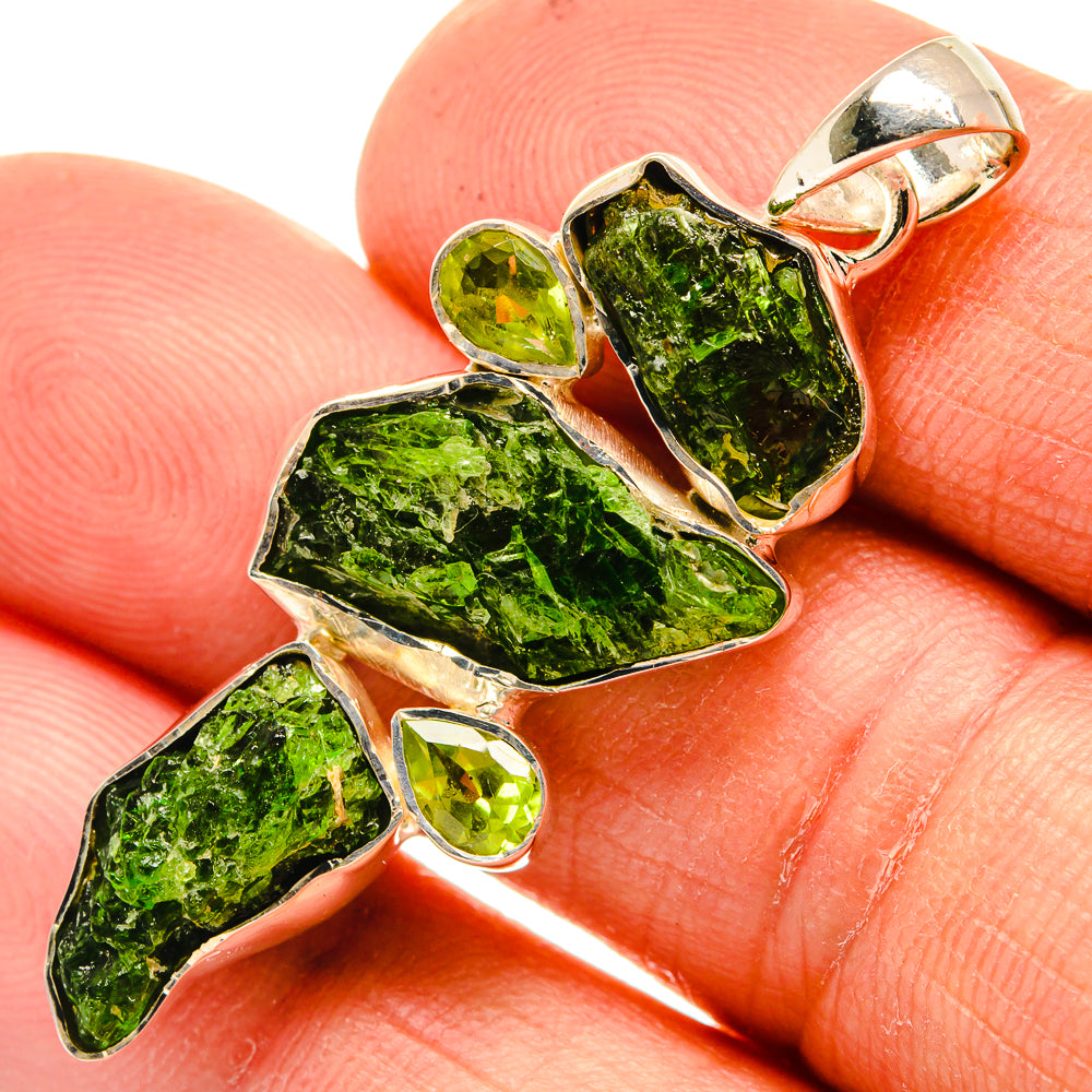 Chrome Diopside Pendants handcrafted by Anasilvercos - PD26269