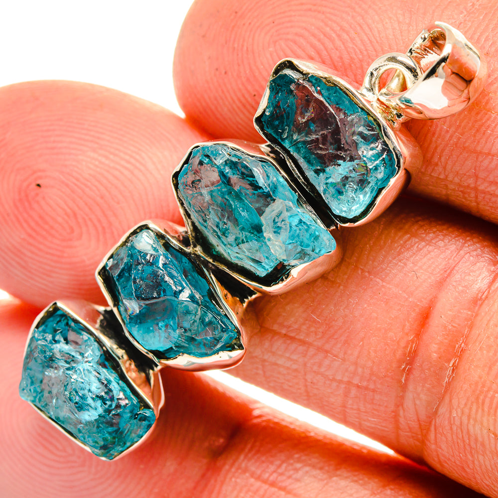 Apatite Pendants handcrafted by Anasilvercos - PD26413