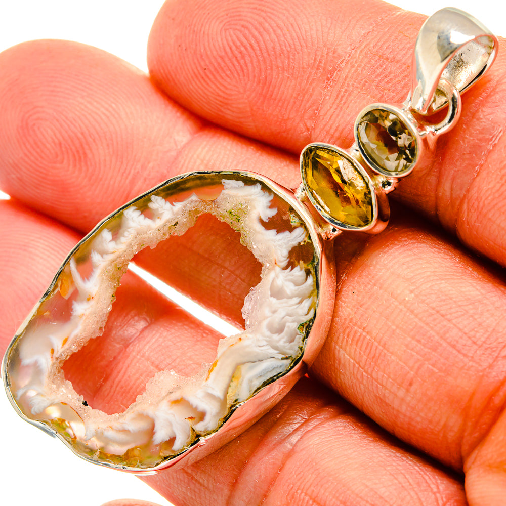 Occo Geode Pendants handcrafted by Anasilvercos - PD26436