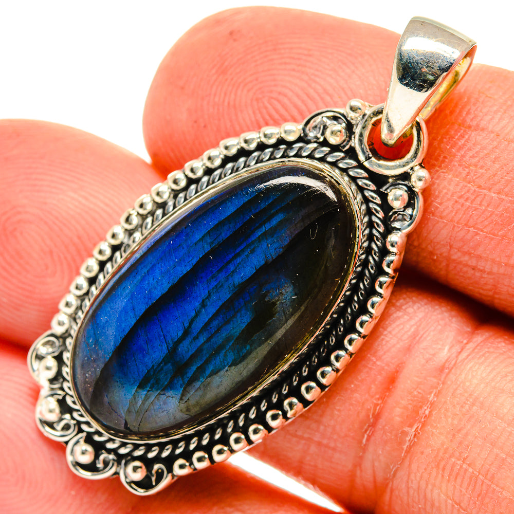 Labradorite Pendants handcrafted by Anasilvercos - PD26459