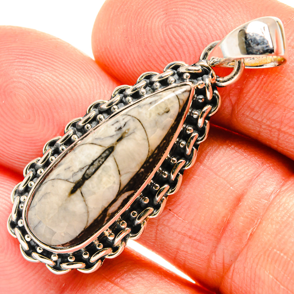 Orthoceras Fossil Pendants handcrafted by Anasilvercos - PD26506