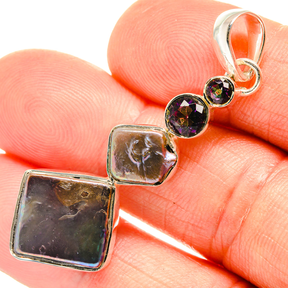 Titanium Mother Of Pearl Pendants handcrafted by Anasilvercos - PD26525