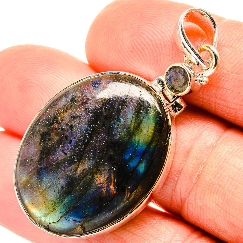 Labradorite Pendants handcrafted by Anasilvercos - PD26637
