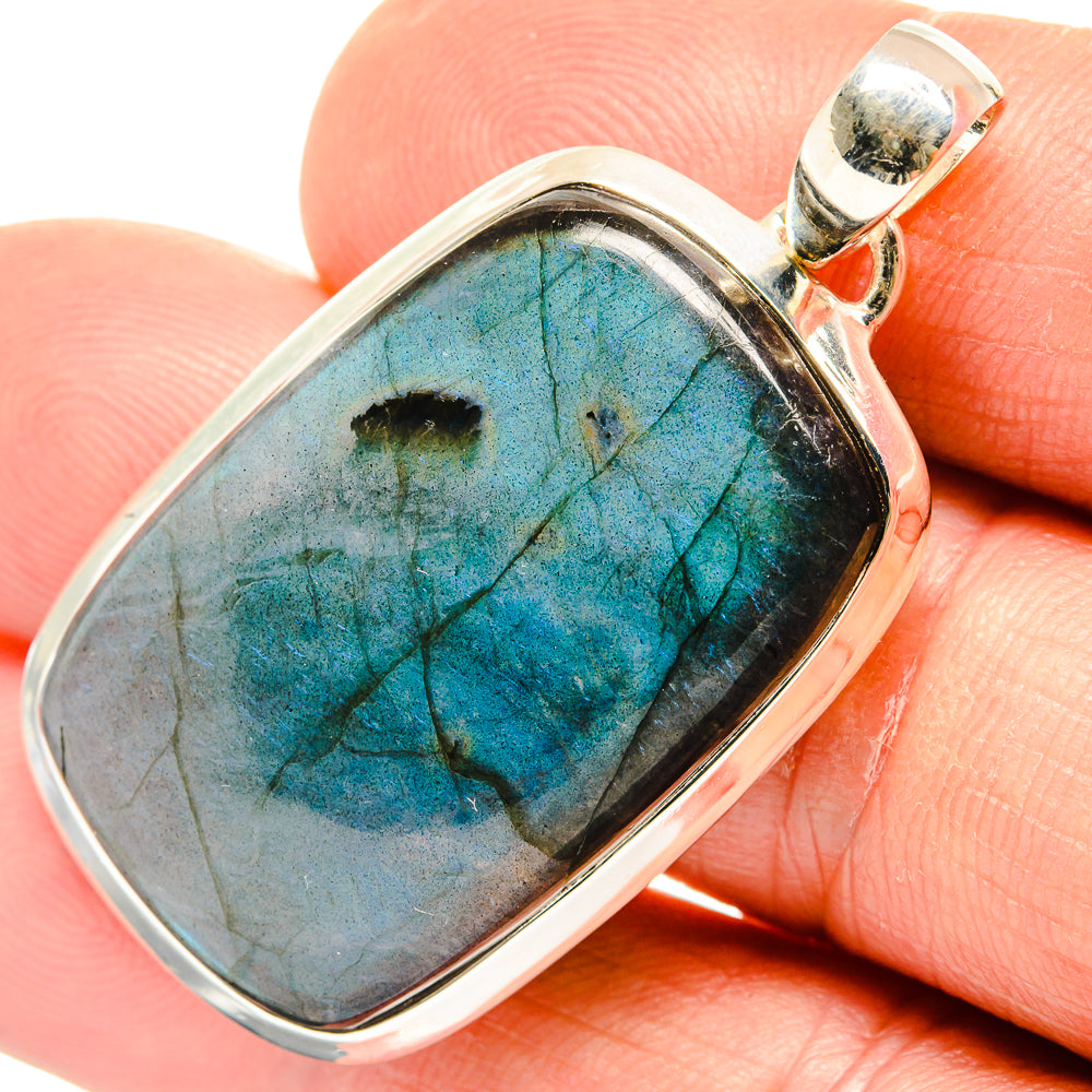 Labradorite Pendants handcrafted by Anasilvercos - PD26639