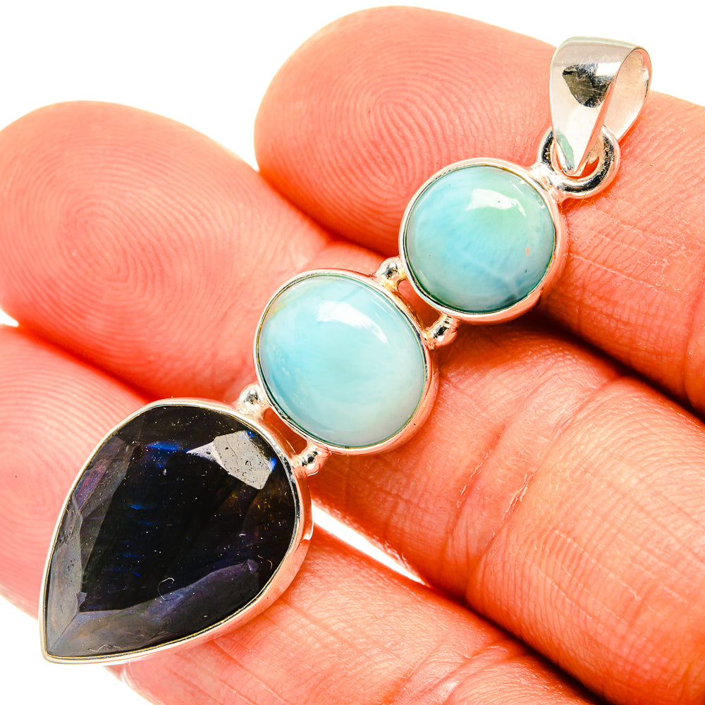 Labradorite Pendants handcrafted by Anasilvercos - PD26807