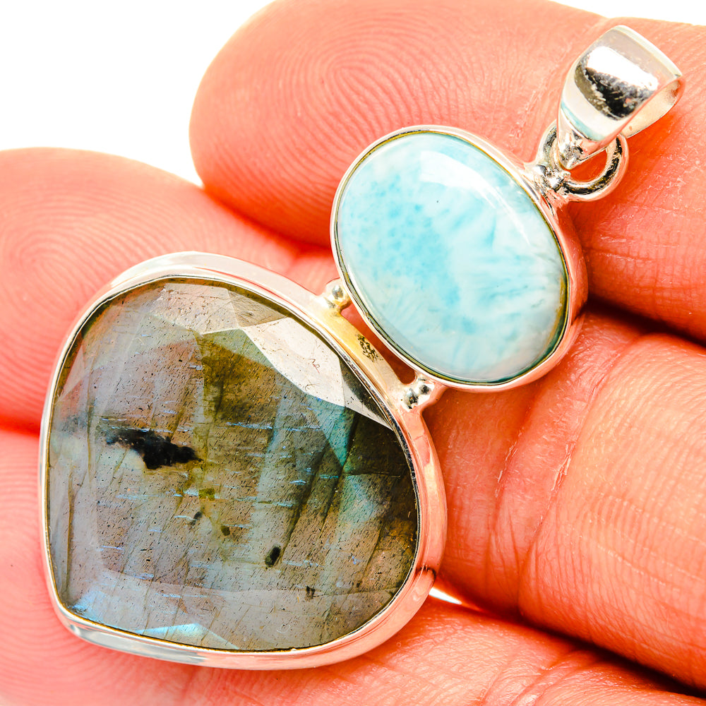 Labradorite Pendants handcrafted by Anasilvercos - PD26808