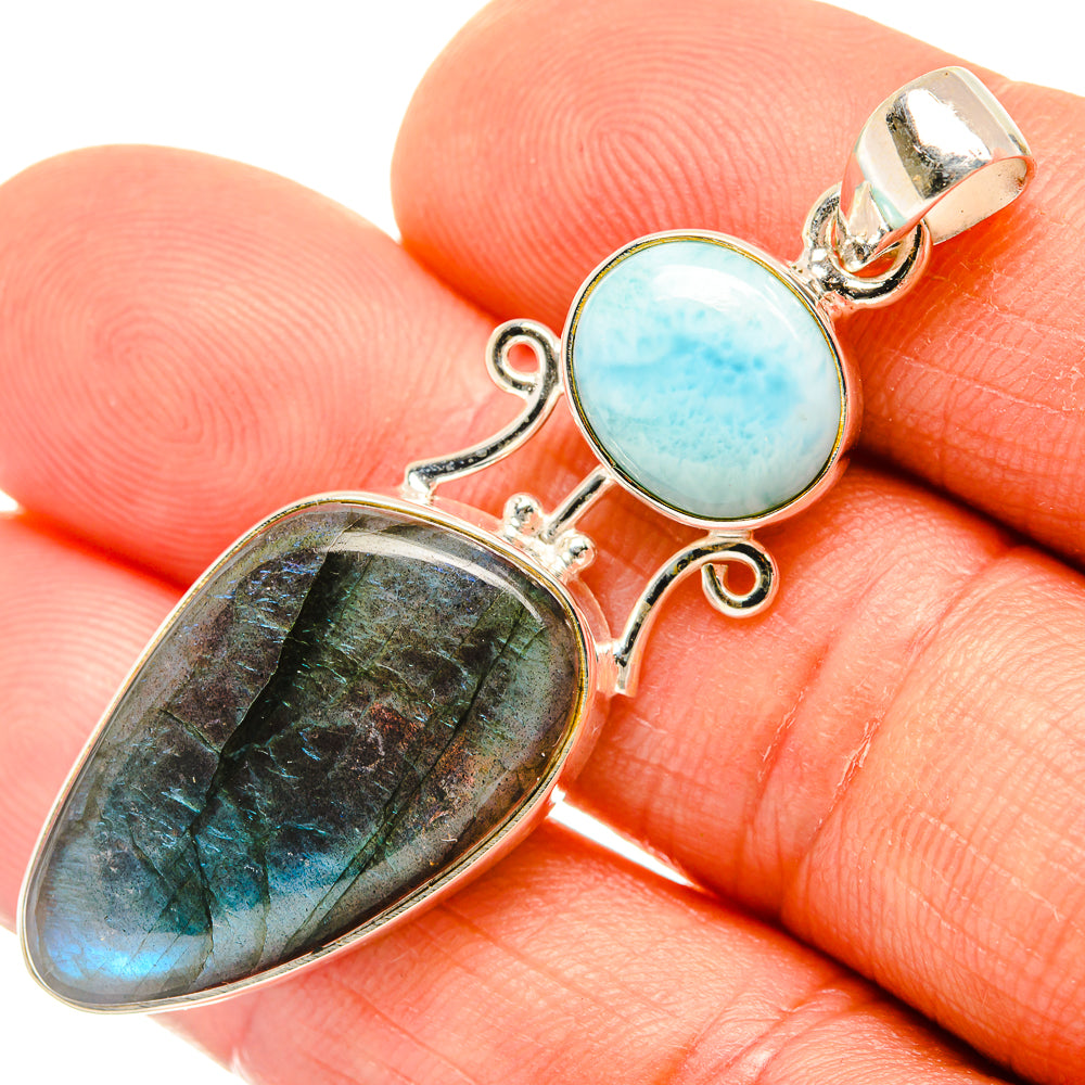 Labradorite Pendants handcrafted by Anasilvercos - PD26811