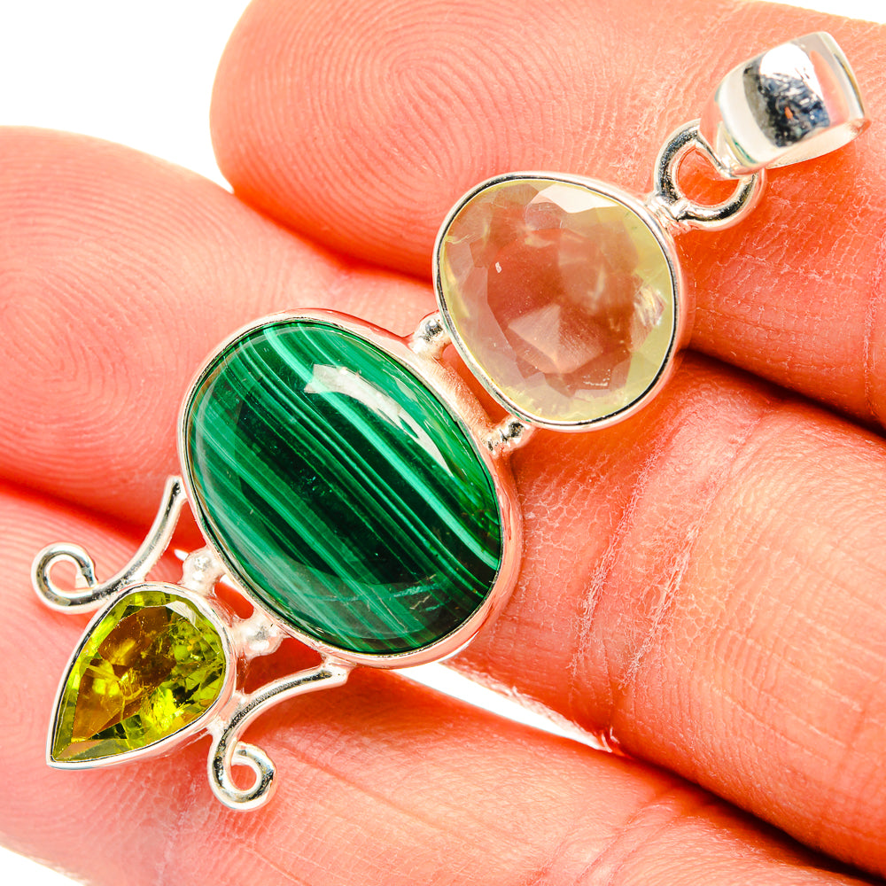 Malachite Pendants handcrafted by Anasilvercos - PD26882