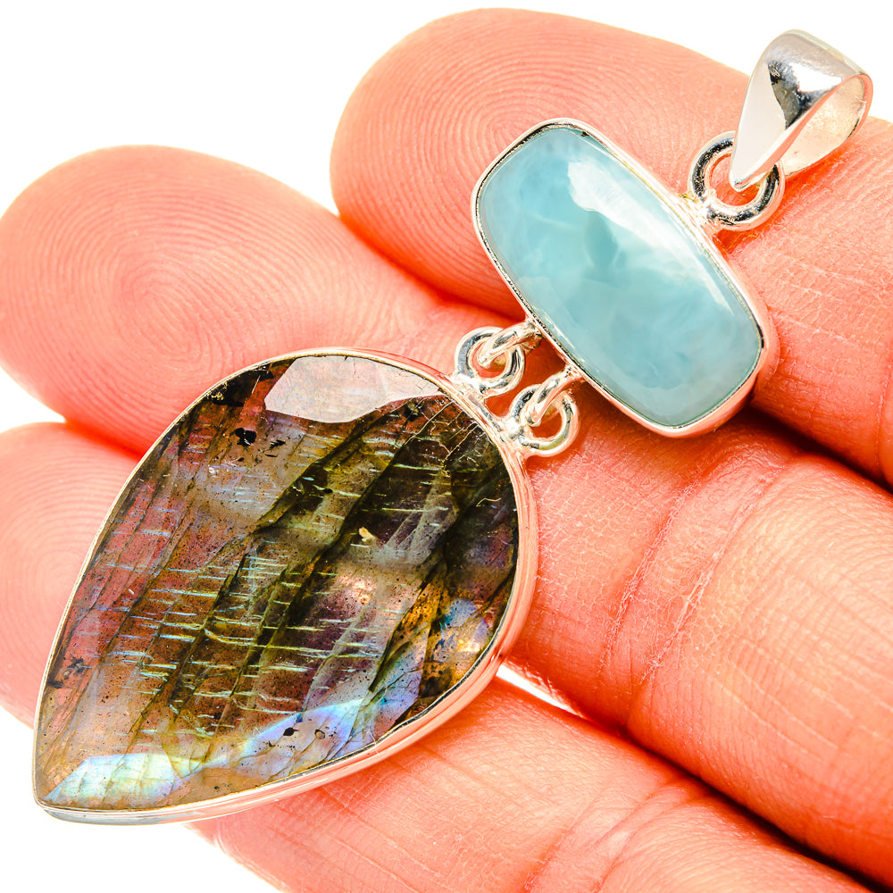 Labradorite Pendants handcrafted by Anasilvercos - PD26945