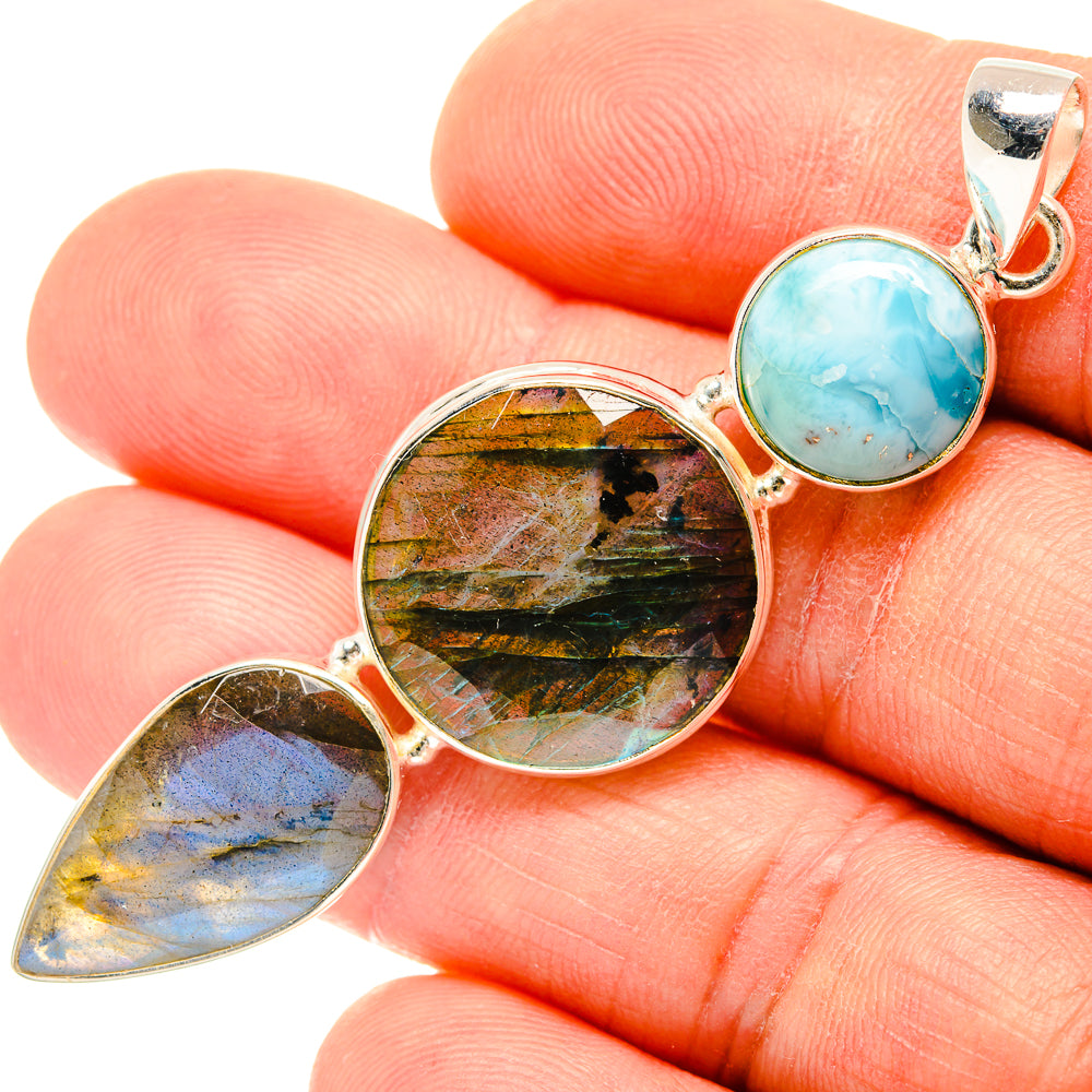 Labradorite Pendants handcrafted by Anasilvercos - PD26949