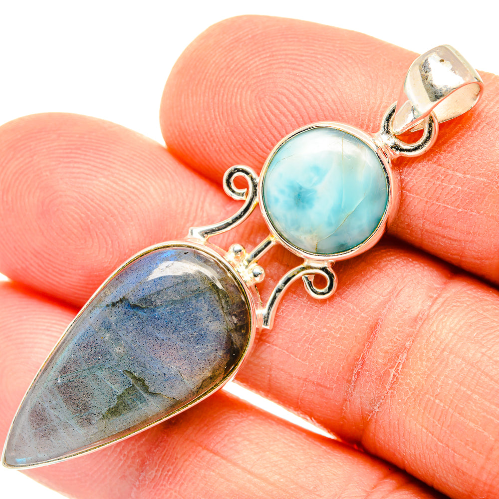 Labradorite Pendants handcrafted by Anasilvercos - PD26955