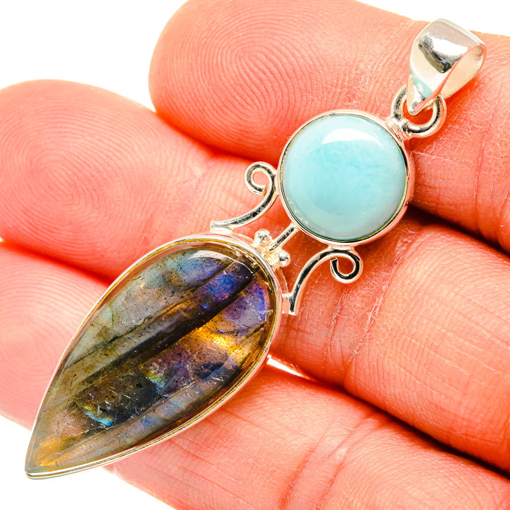 Labradorite Pendants handcrafted by Anasilvercos - PD26958