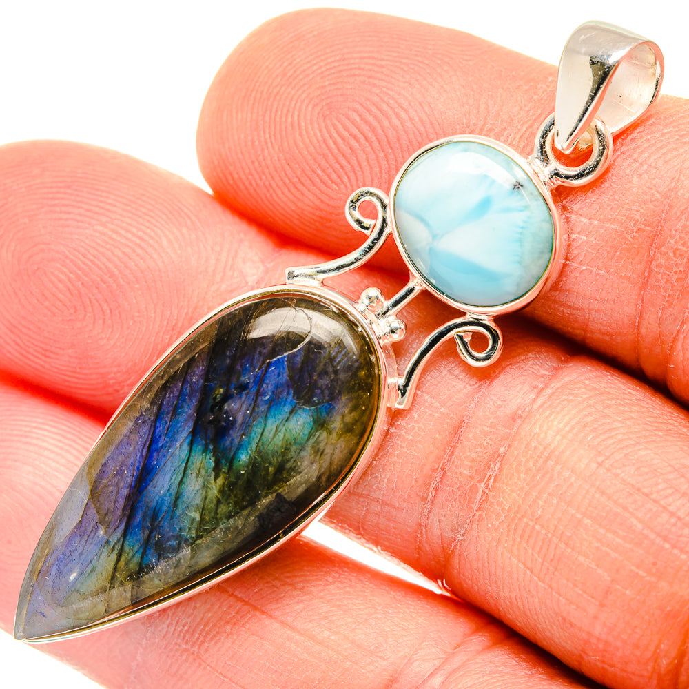 Labradorite Pendants handcrafted by Anasilvercos - PD26959