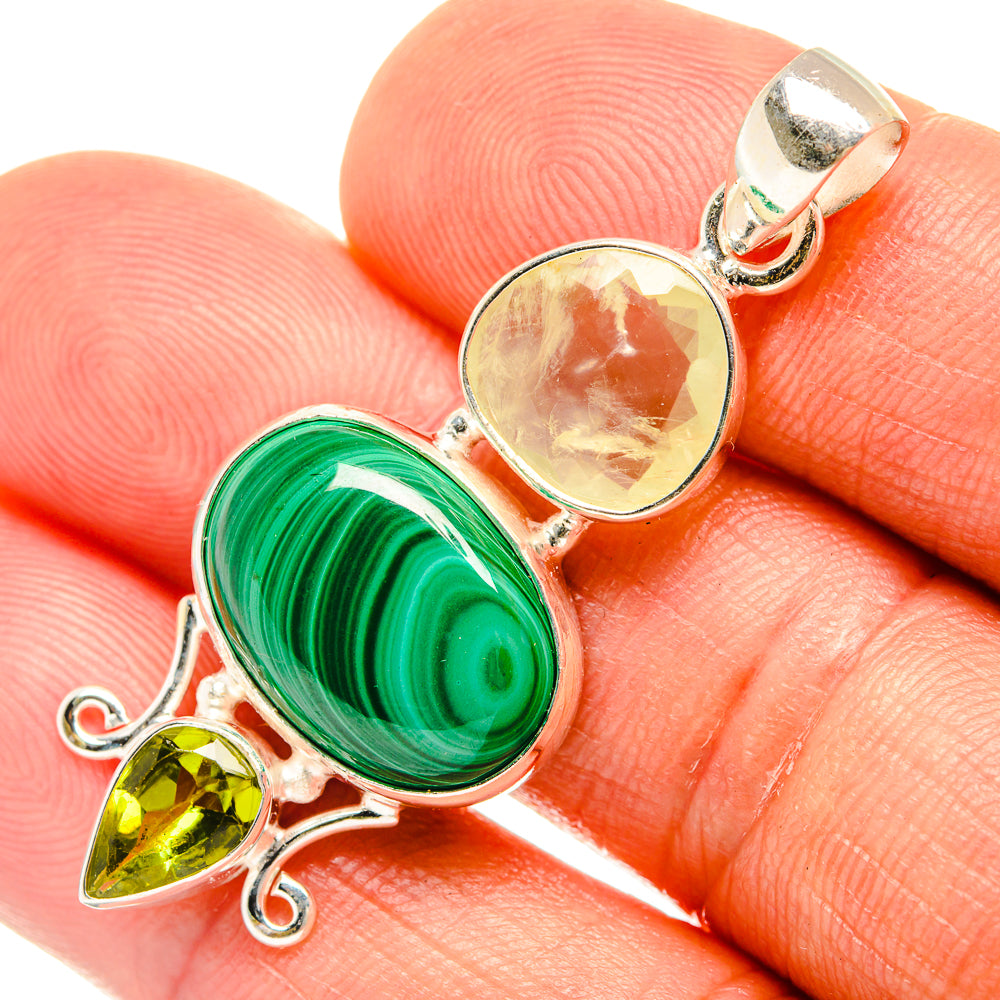 Malachite Pendants handcrafted by Anasilvercos - PD27006