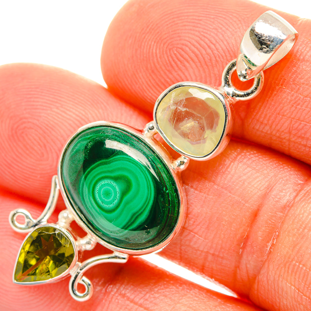Malachite Pendants handcrafted by Anasilvercos - PD27014