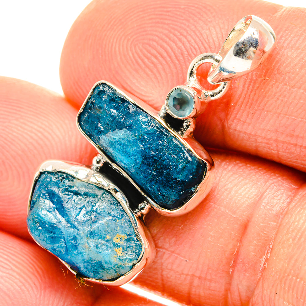Apatite Pendants handcrafted by Anasilvercos - PD27057
