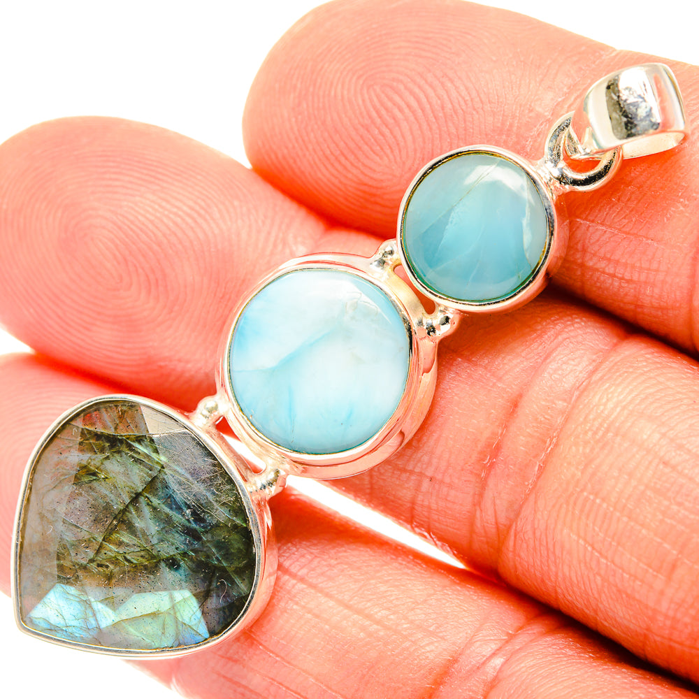 Labradorite Pendants handcrafted by Anasilvercos - PD27228
