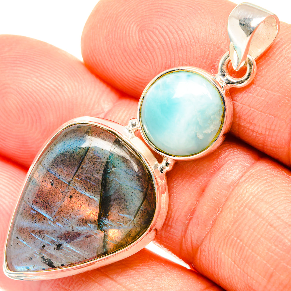 Labradorite Pendants handcrafted by Anasilvercos - PD27233