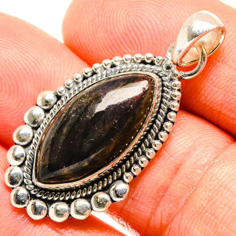 Labradorite Pendants handcrafted by Anasilvercos - PD27246