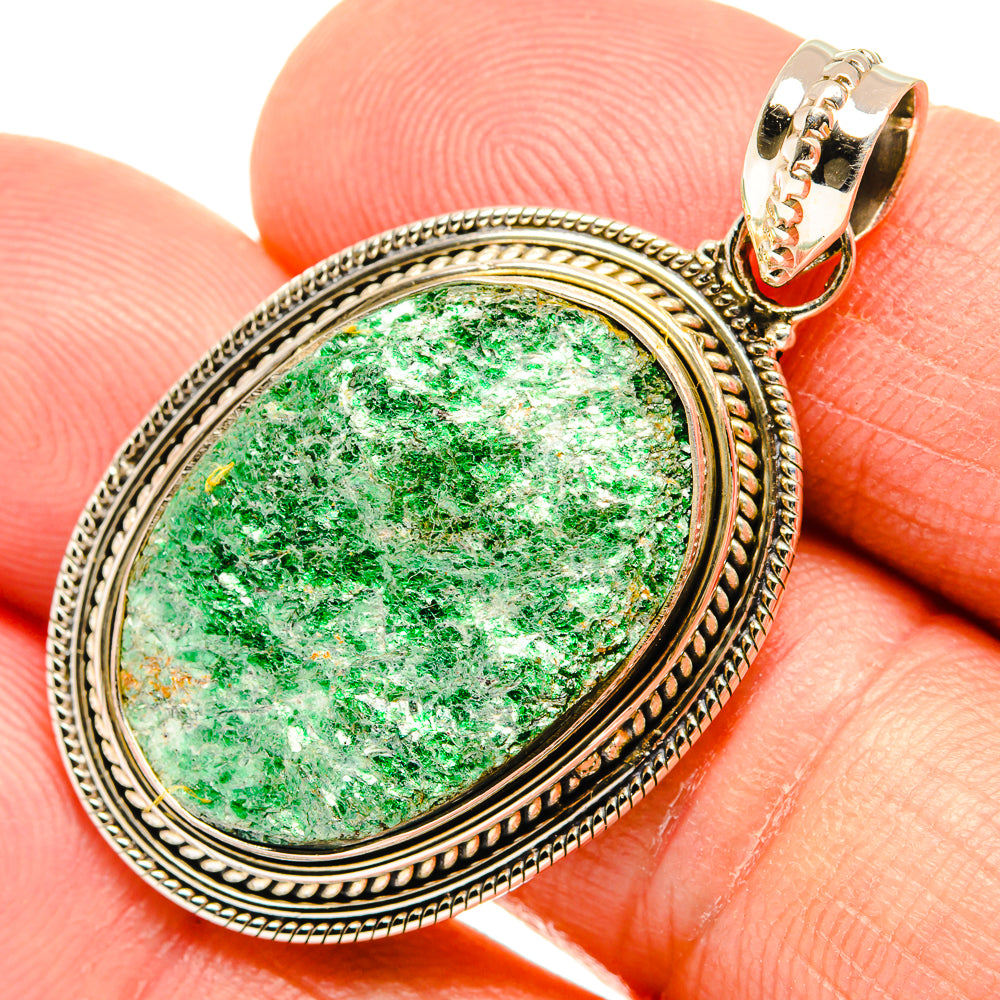 Green Fuchsite Pendants handcrafted by Anasilvercos - PD27304