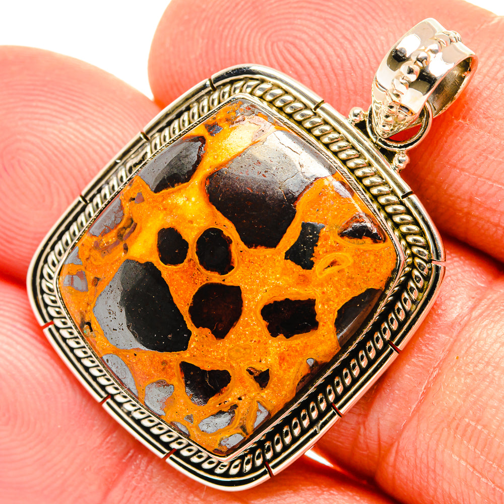 Bauxite Pendants handcrafted by Anasilvercos - PD27447