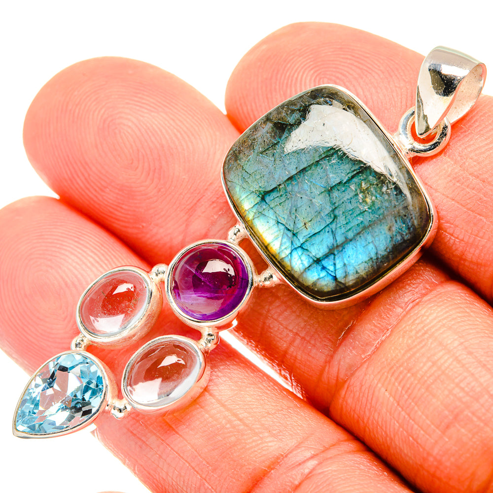 Labradorite Pendants handcrafted by Anasilvercos - PD27752