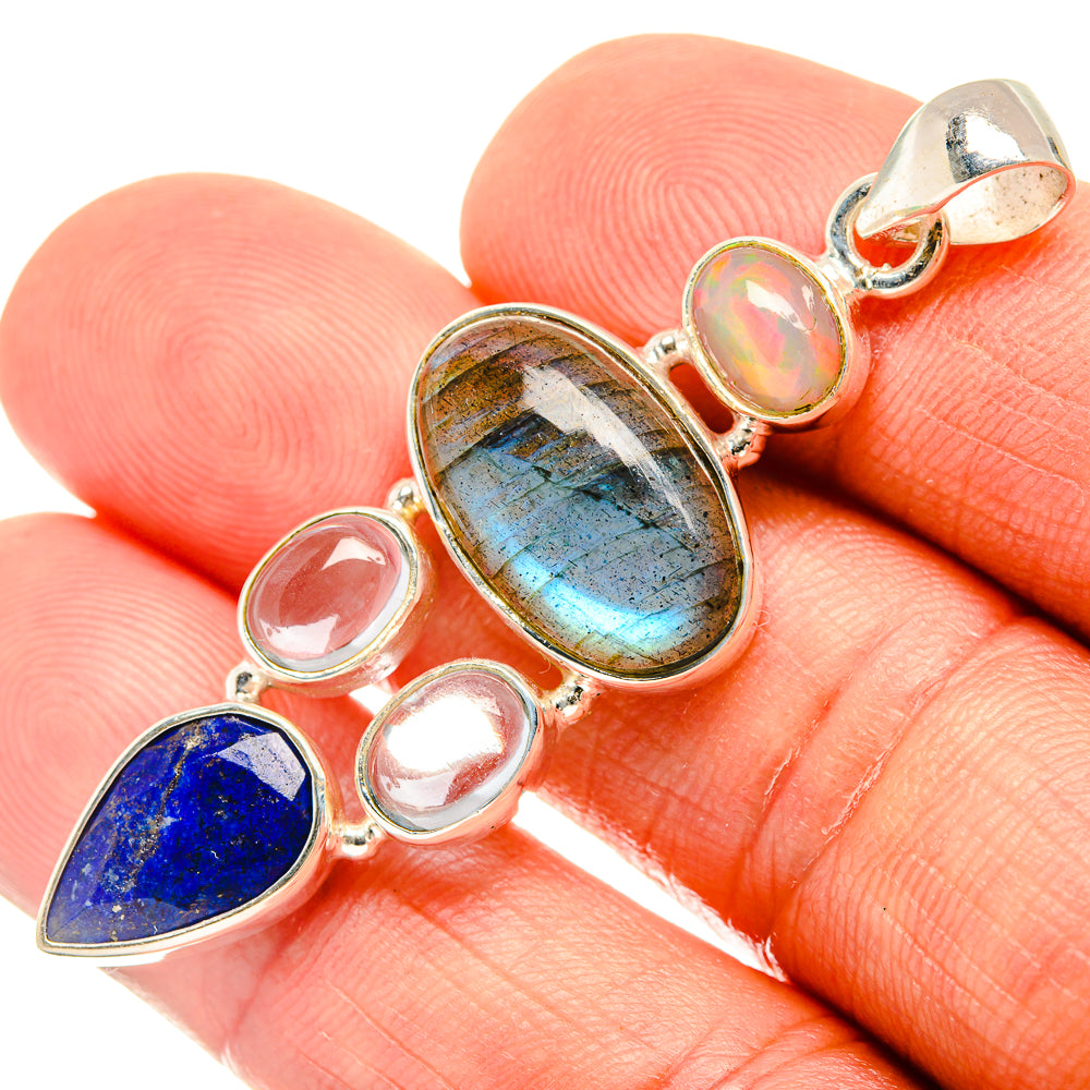 Labradorite Pendants handcrafted by Anasilvercos - PD27757