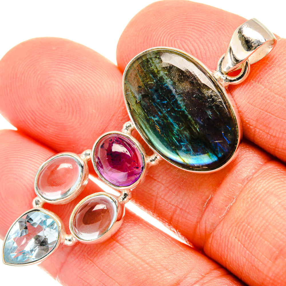 Labradorite Pendants handcrafted by Anasilvercos - PD27760