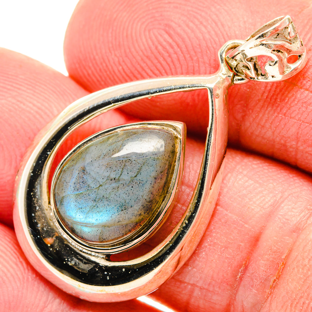 Labradorite Pendants handcrafted by Anasilvercos - PD27883
