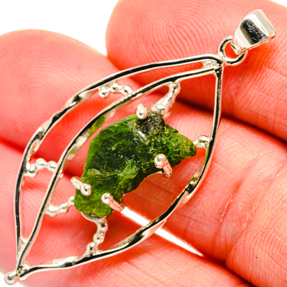 Chrome Diopside Pendants handcrafted by Anasilvercos - PD27971