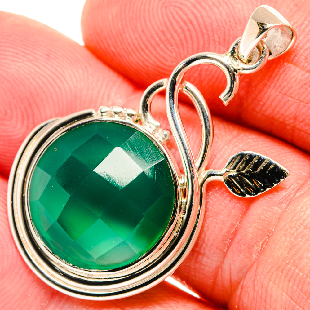 Green Onyx Pendants handcrafted by Anasilvercos - PD28039