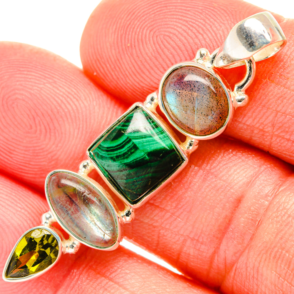 Malachite Pendants handcrafted by Anasilvercos - PD28075