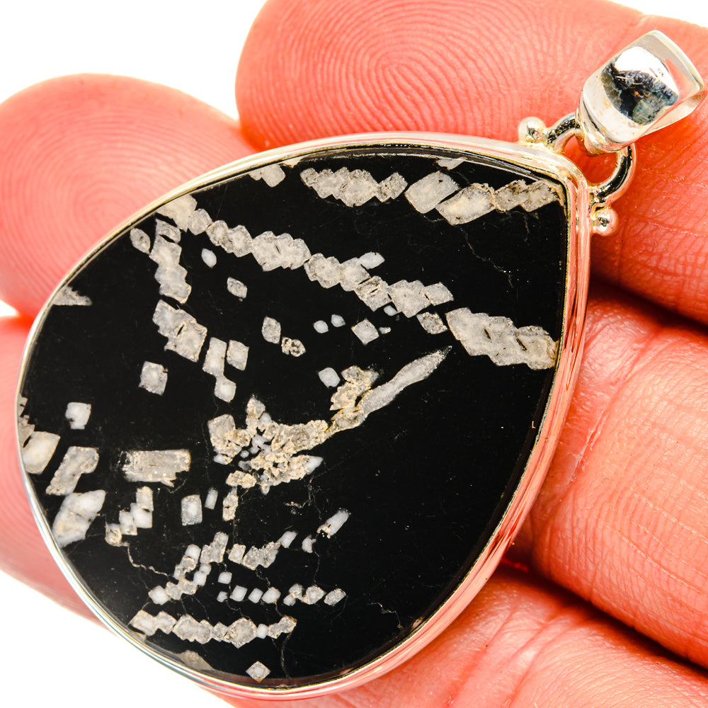 Chrysanthemum Stone Pendants handcrafted by Anasilvercos - PD28114