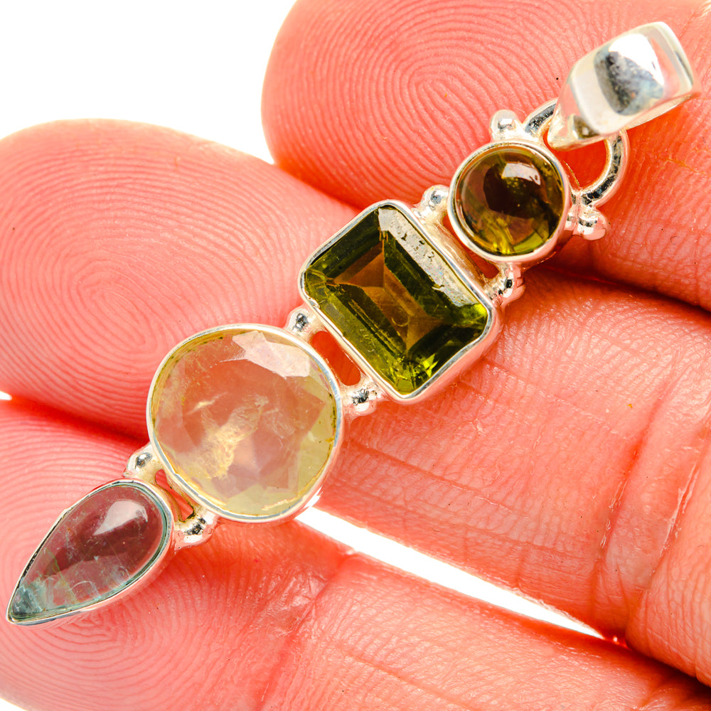 Prehnite Pendants handcrafted by Anasilvercos - PD28136