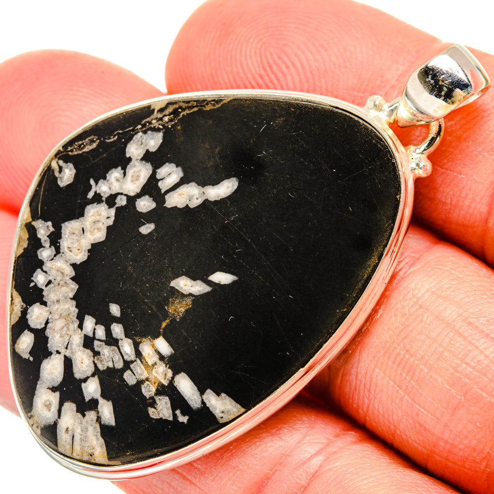 Chrysanthemum Stone Pendants handcrafted by Anasilvercos - PD28306