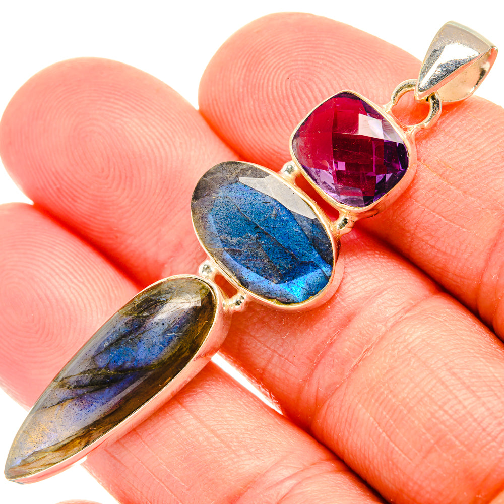 Labradorite Pendants handcrafted by Anasilvercos - PD28345