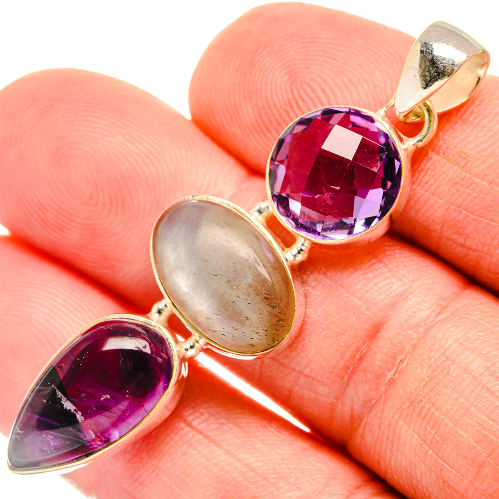 Labradorite Pendants handcrafted by Anasilvercos - PD28372