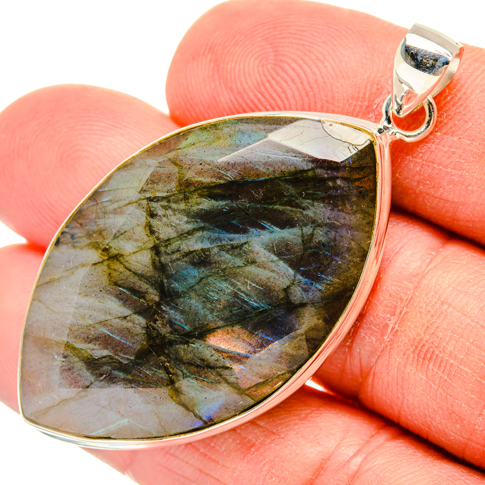 Labradorite Pendants handcrafted by Anasilvercos - PD28453