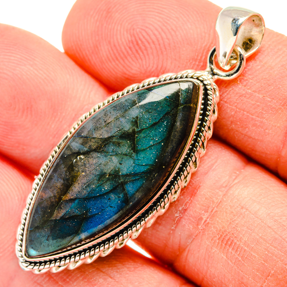 Labradorite Pendants handcrafted by Anasilvercos - PD28455