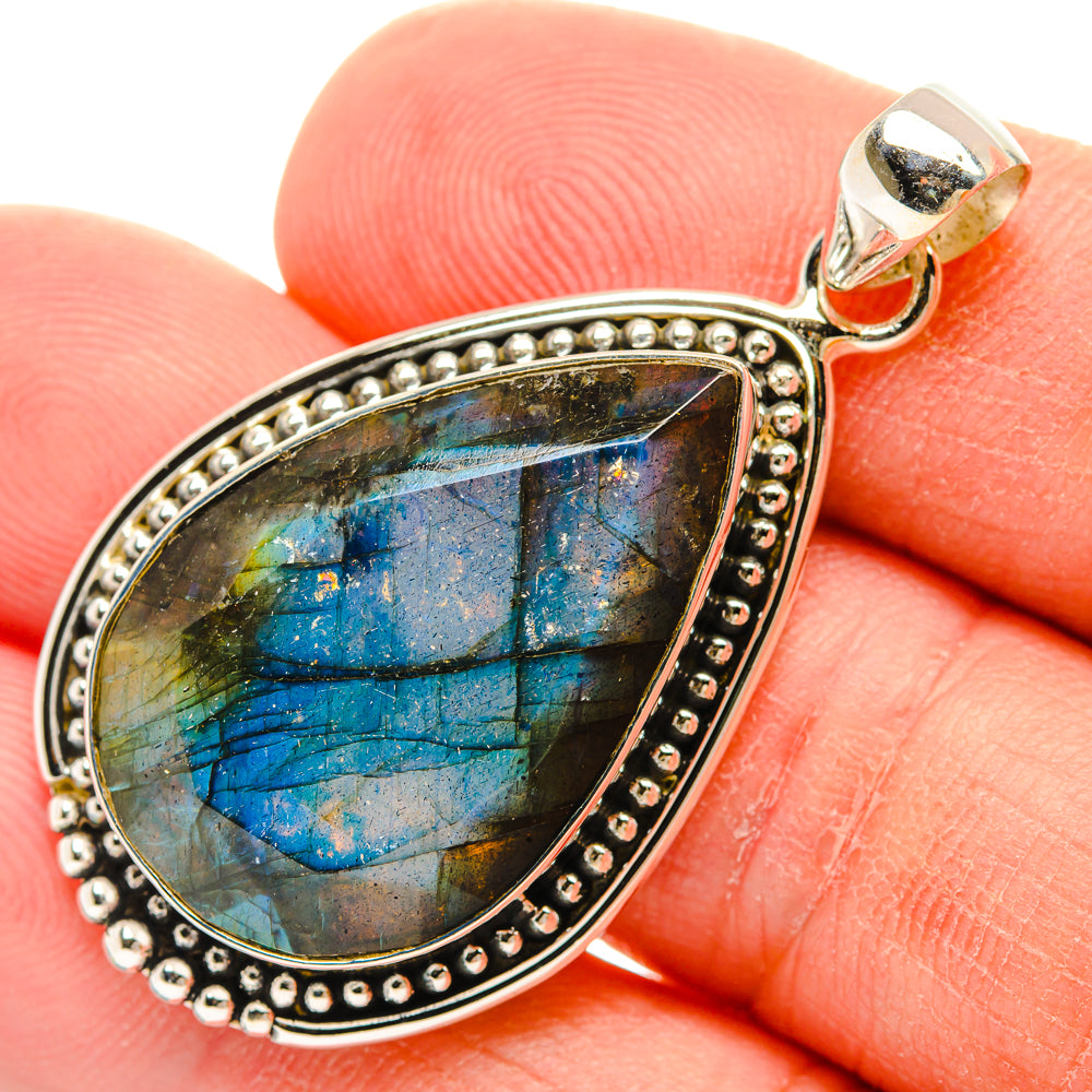 Labradorite Pendants handcrafted by Anasilvercos - PD28456