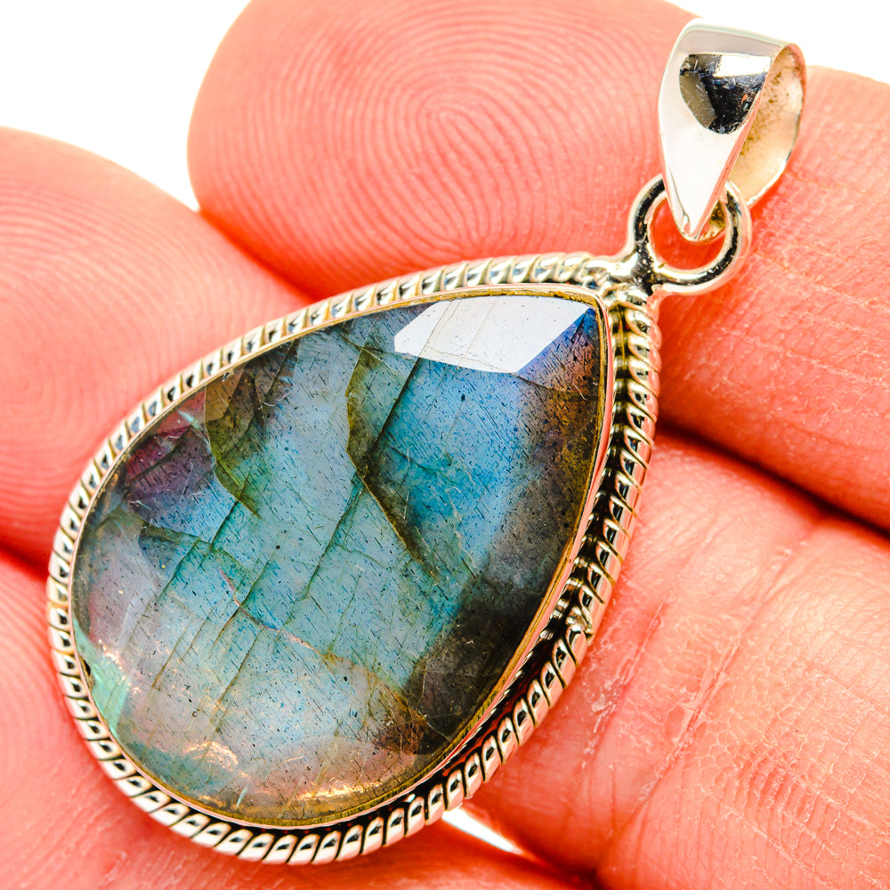 Labradorite Pendants handcrafted by Anasilvercos - PD28457