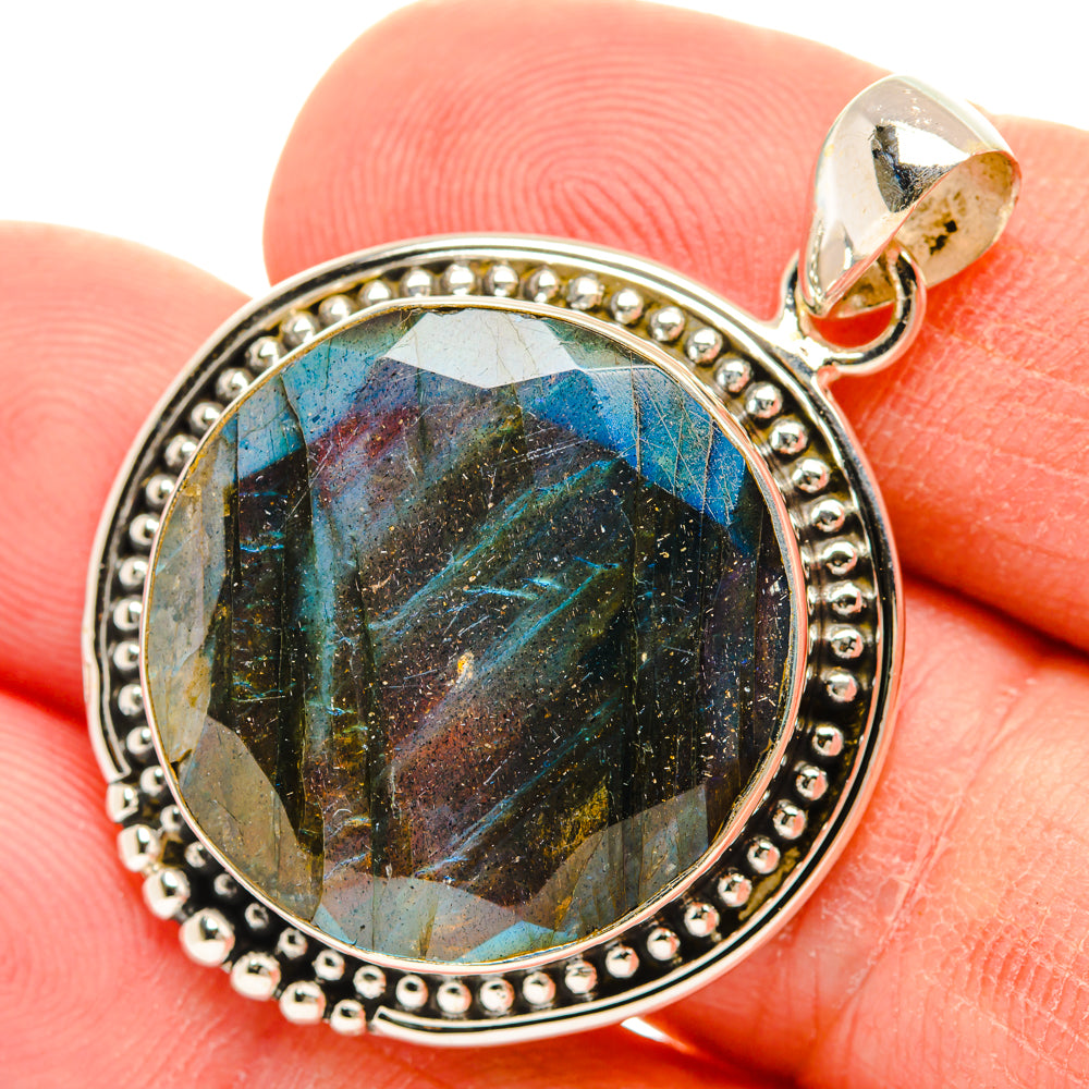 Labradorite Pendants handcrafted by Anasilvercos - PD28458