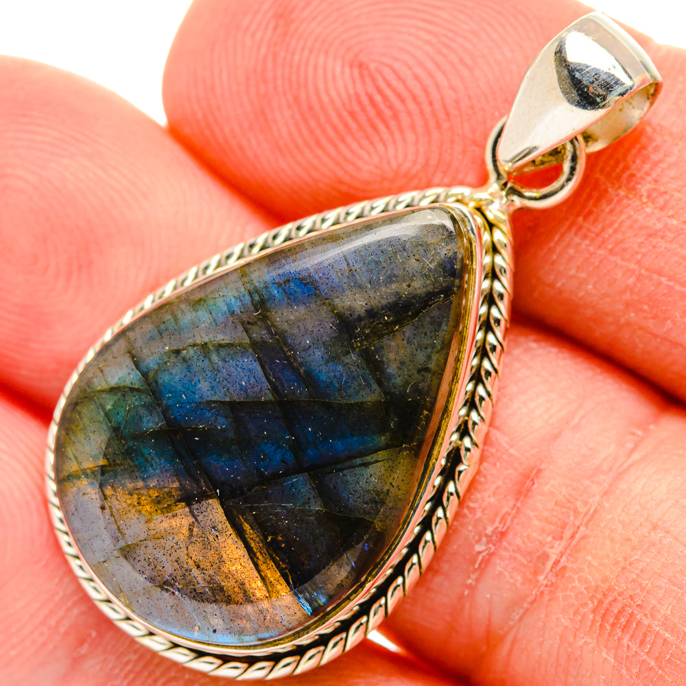 Labradorite Pendants handcrafted by Anasilvercos - PD28466