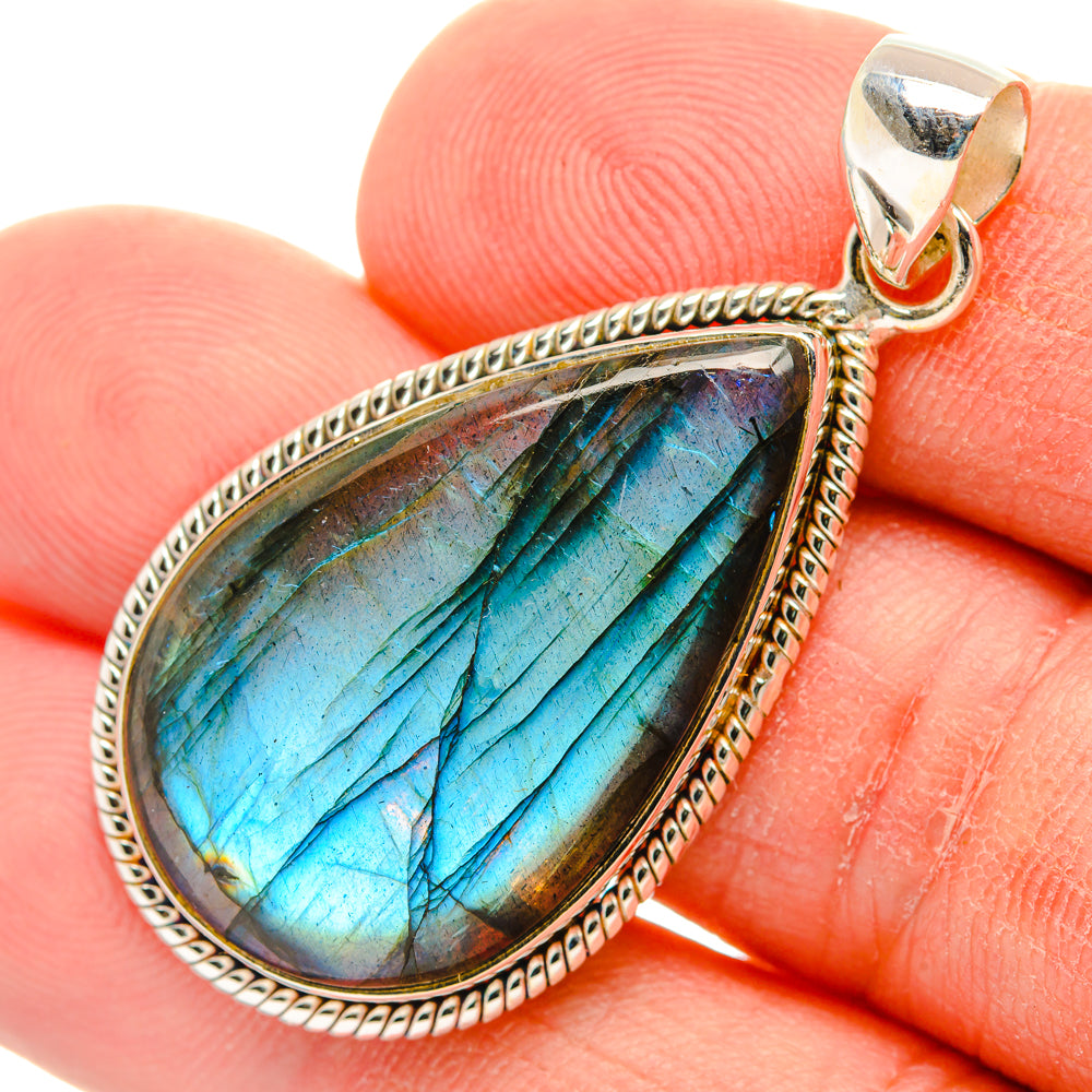 Labradorite Pendants handcrafted by Anasilvercos - PD28468