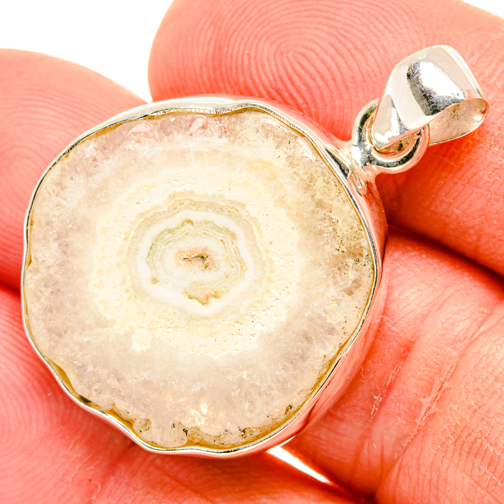 Solar Quartz Pendants handcrafted by Anasilvercos - PD28494