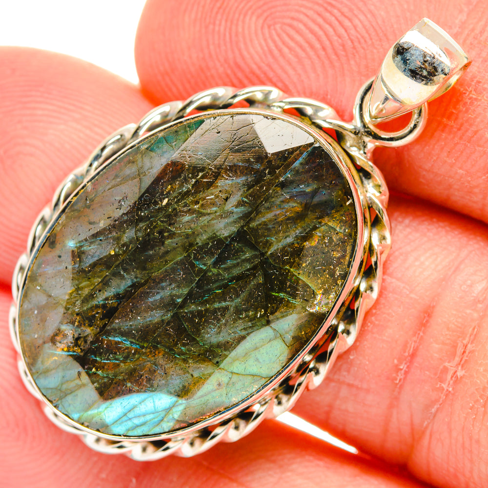 Labradorite Pendants handcrafted by Anasilvercos - PD28578